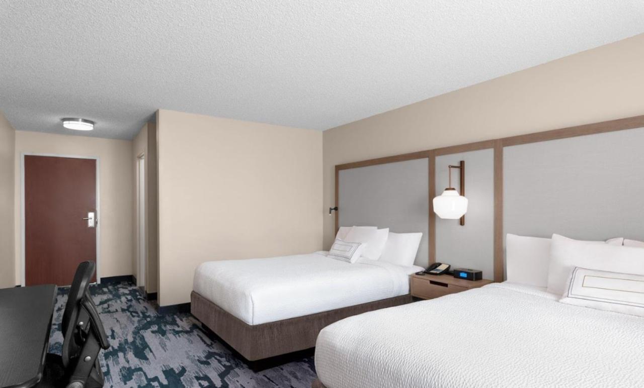 Fairfield Inn Кенневик Экстерьер фото