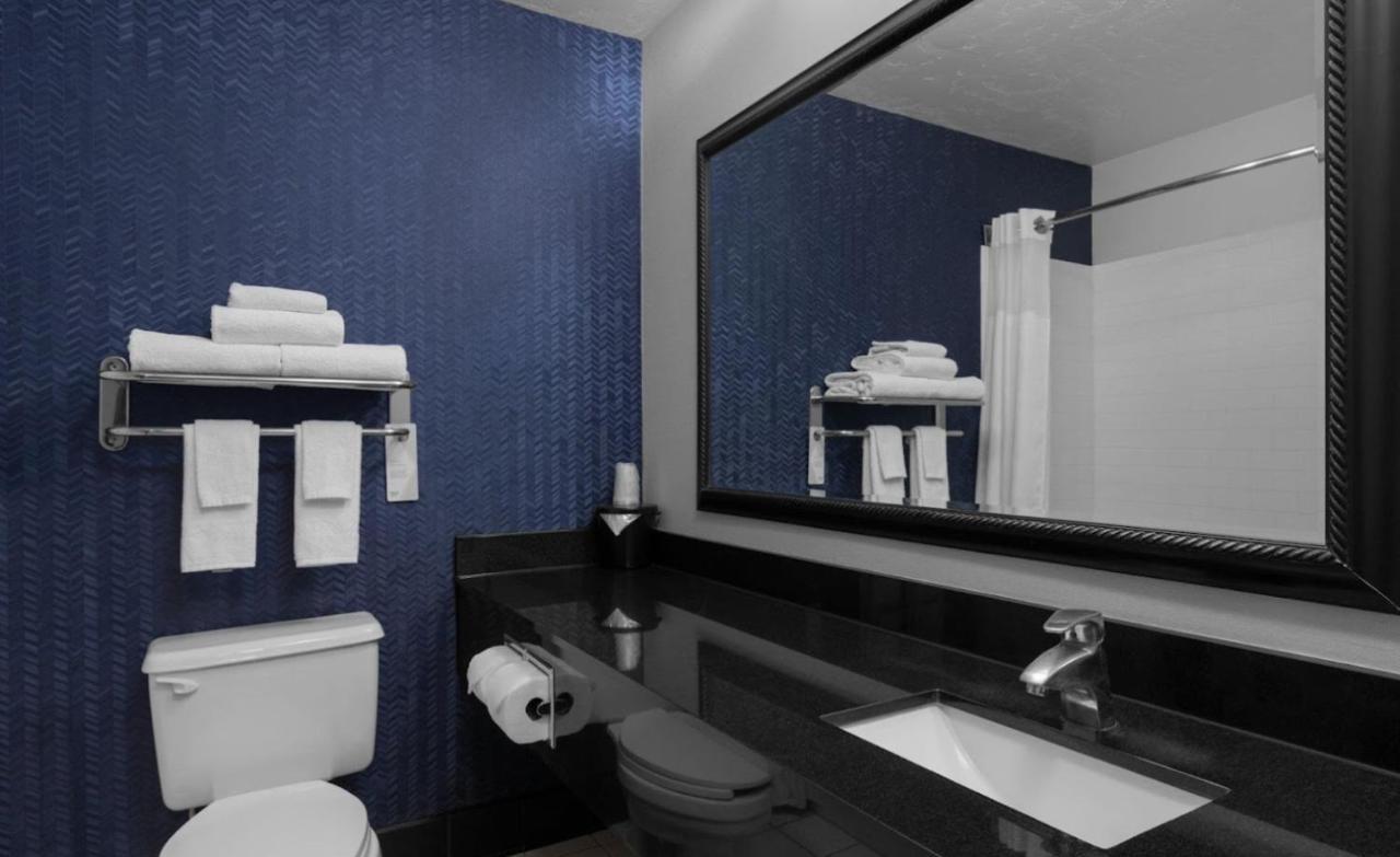 Fairfield Inn Кенневик Экстерьер фото