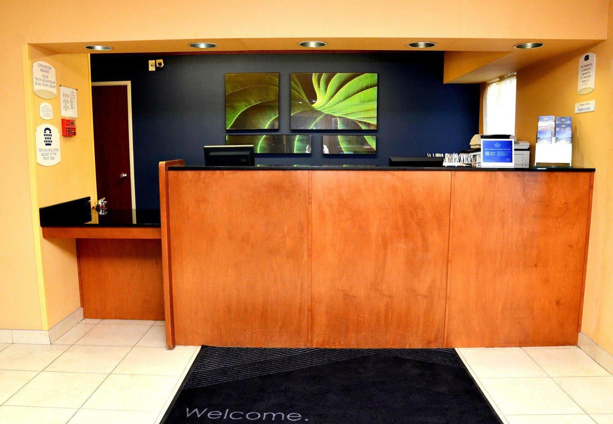 Fairfield Inn Кенневик Экстерьер фото